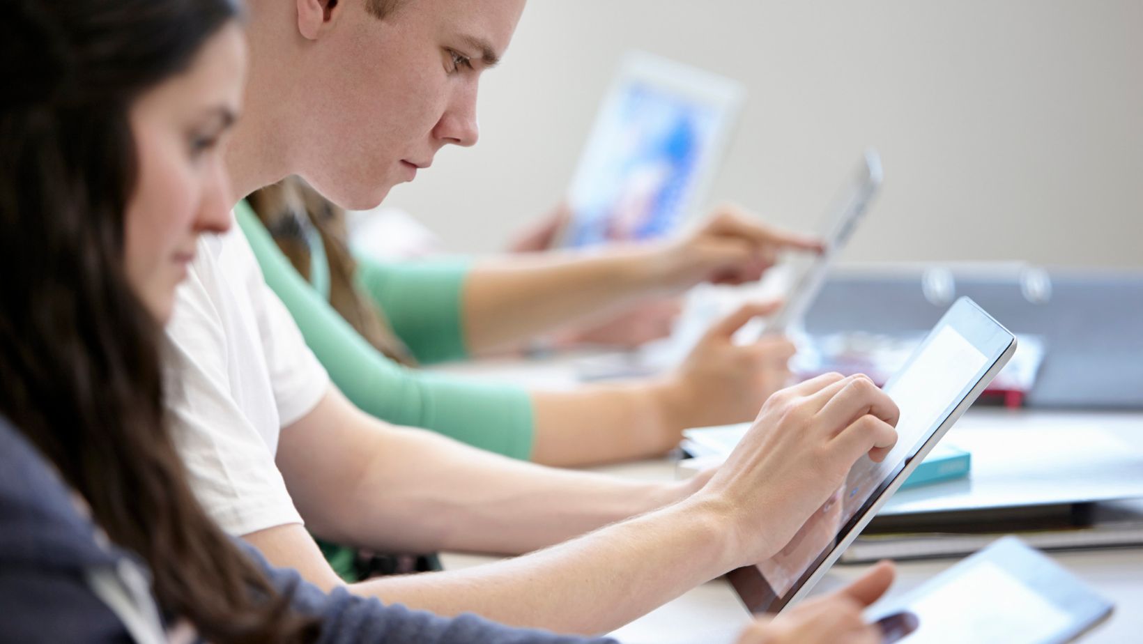 How to Optimize College Experience in a Digital Classroom?