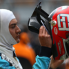 What are the features of Formula 1 helmets?